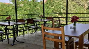 Lia's Guest House - Image 4