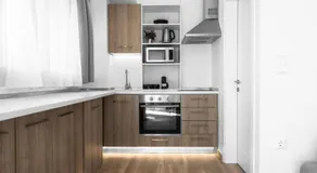 Penthouse Level 8, Nilie Hospitality MGMT - Image 5