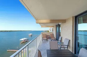Cute 1 Chambre 5 personnes | Vue du lagon et de la piscine extérieure | Piscine intérieure! - Image 2