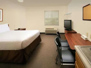 WoodSpring Suites Jacksonville Beach Blvd - Image 4