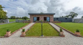 'The Stables' (Tigh Mary) - Image 4
