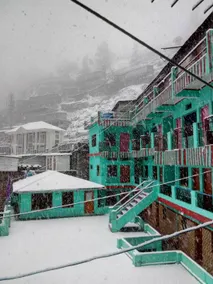 Hotel Sunil Lodge Gaurikund Uttarakhand - Image 3