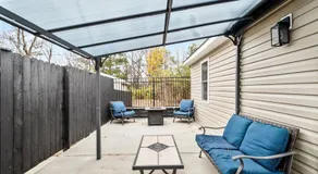 Two Dulles homes 1 price sleeps 16 w/EV parking - Image 5