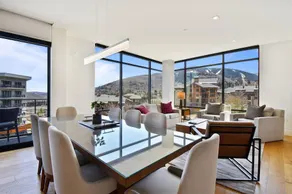 All-Suite Ski-In Ski-Out Penthouse - Pool Hot Tub & Mountain-View Balcony - Image 5