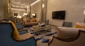 Nukhbat Al Makan Serviced Apartments - Image 3