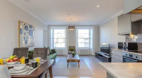 Dragon Suites - Edinburgh City Centre 2 Bed Apartment - Image 3