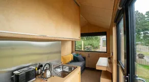 Beautiful cabins in Shaftesbury Dorset countryside - Image 3