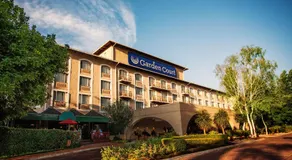 Garden Court OR Tambo International Airport - Image 4