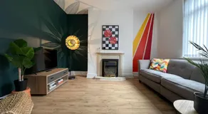 Quaint 2Bed House near Wigan Centre - Image 2
