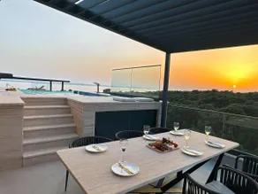 Penthouse - private rooftop pool - Image 4