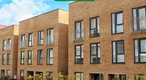 4 Bedroom 3 Bathroom House • Sleeps 8 • City Centre • Driveway Parking • Fast Wifi • Yoko Property - Image 2