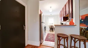 Chic 1 BR Units Near Dilworth - Image 4