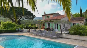 Spacious House With Wi Fi And Swimming Pool - Image 4