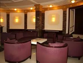 Imperial Court Hotel - Image 4