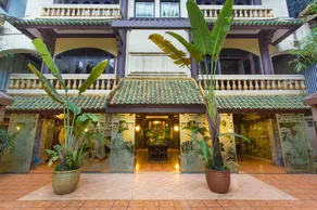 Dragon Hotel - Image 5