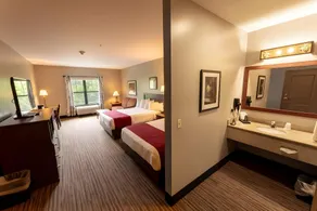 Great Escape Lodge & Indoor Waterpark - Image 2