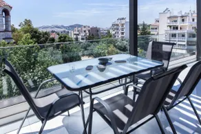 3-Bedroom Apartment in Marousi - Image 4