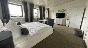Hotel Schwanenburg - Image 2