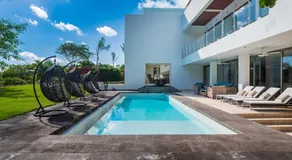 Villa Maya- Luxury Mansion - Image 4