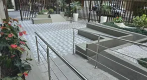Apto silencioso em Copacabana, a 200m da praia e ao lado do metro Quarto com ar condicionado e cama de casal, sala com sofá cama queen, cozinha completa e portaria 24h - Image 5