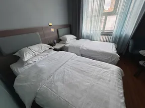 7 Days Inn Urumqi Xingfu Road Grand Bazaar - Image 4
