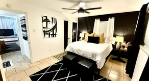 Spotless 1 BR Apartment! Montrose Stays An Art Lover's Dream - Image 2