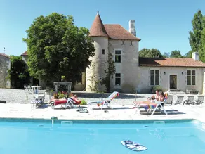 Holiday Home in Thurageau with Private Pool - Image 5