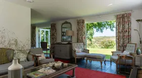 Valley View House - Image 3