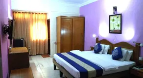 Hotel The Citadel - Image 2