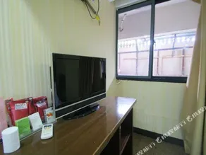 Huile Holiday Hostel - Image 4