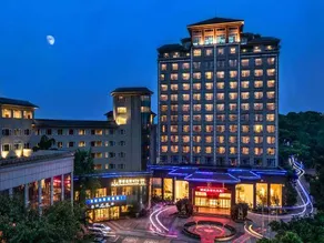 Jiucheng Hotel - Image 5