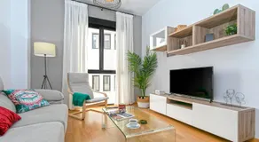 -MalagaSunApts- Central FreeParking RooftopPool - Image 2