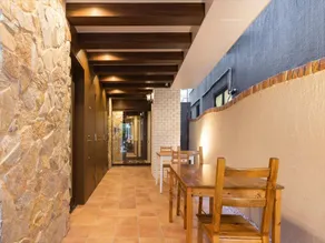 Asta Hotel - Image 3