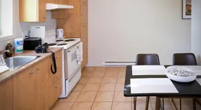 Motel De La Gare Richmond - Image 3