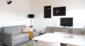 REGI Apartments - Image 2