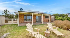 13 Kightley Rd - BYO Linen - Pets Negotiable - Wi-Fi - Image 4
