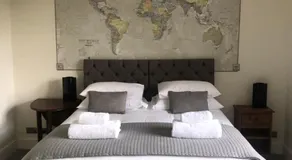 Avenue House - Image 2