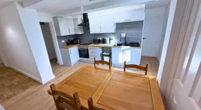 New 3 Bedroom Flat Close to Station - Image 3