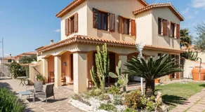 Nora Guesthouse Rooms and Villas - Image 3