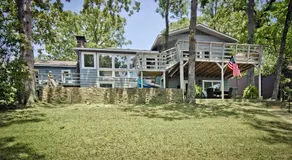 Butterfly Suite Complimentary Canoeing - Image 3