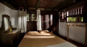 Kudremukh Homestay: Heritage villa by the falls - Image 2