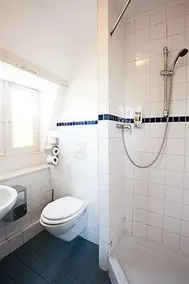 Hotel Amsterdam Inn - Image 4