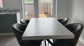 Huge 4 Bed House with parking and garden - Image 3