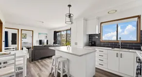 Cute Cottage with a View - Image 2