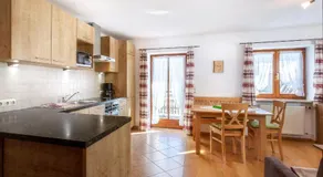 Appartamento con terrazza, giardino e griglia - Image 5
