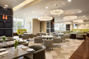 Embassy Suites Los Angeles - Glendale - Image 4