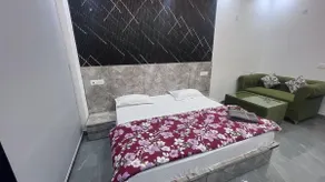 Stay Dwaar - Image 2