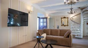 Apartmaji Hiša kranjske čebele - Image 2