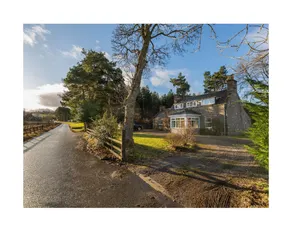 Woodburn Cottage - Image 2
