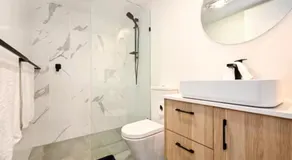 Spacious Family Stay Near Coolum Beach - Image 2